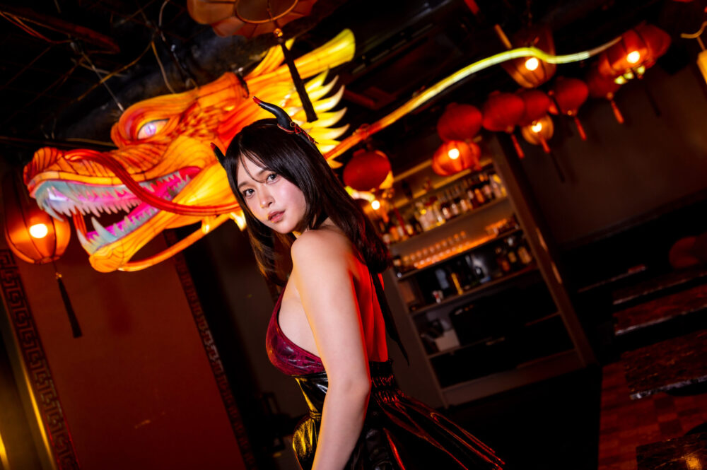 Ryuki in Chinese-style dress